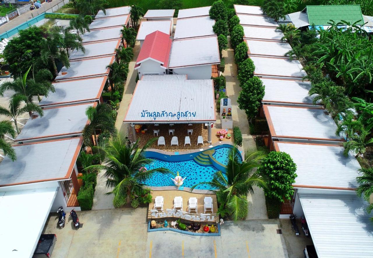 Baanloksouylokchay Hotel HHQ Buitenkant foto