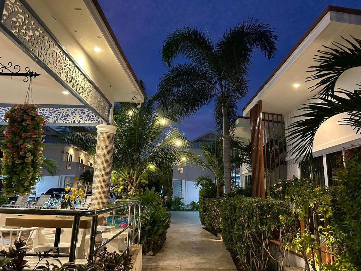 Baanloksouylokchay Hotel HHQ Buitenkant foto