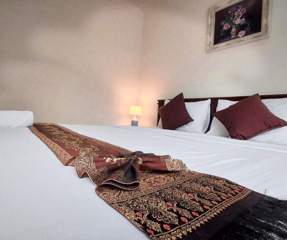 Baanloksouylokchay Hotel HHQ Kamer foto